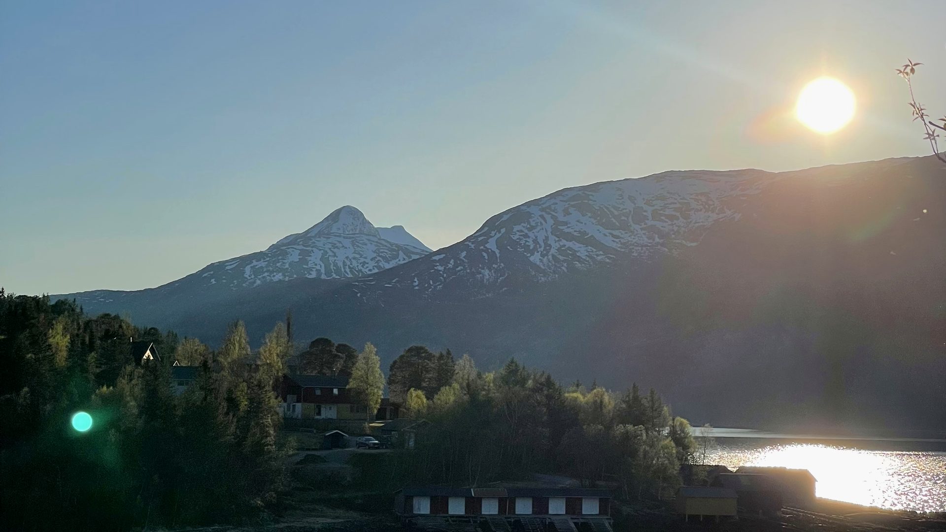Snowy mountains and fjord by Terråk
